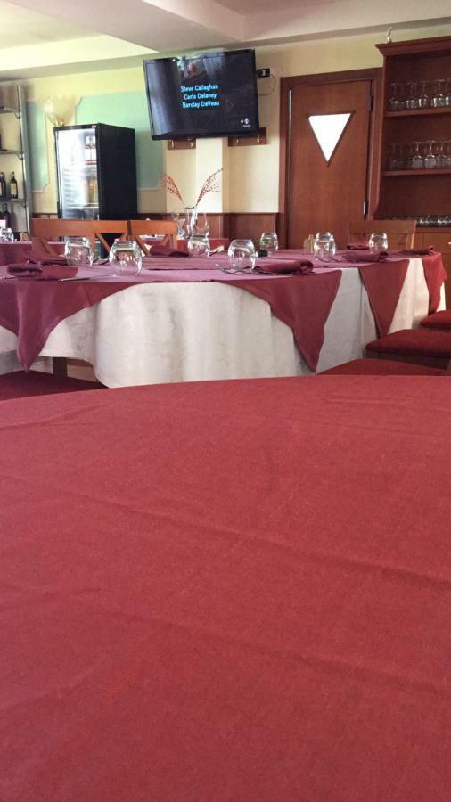 Albergo "Da Gigi" Celano Bagian luar foto