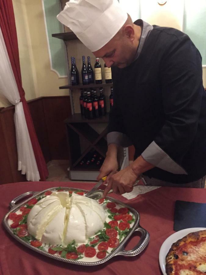 Albergo "Da Gigi" Celano Bagian luar foto