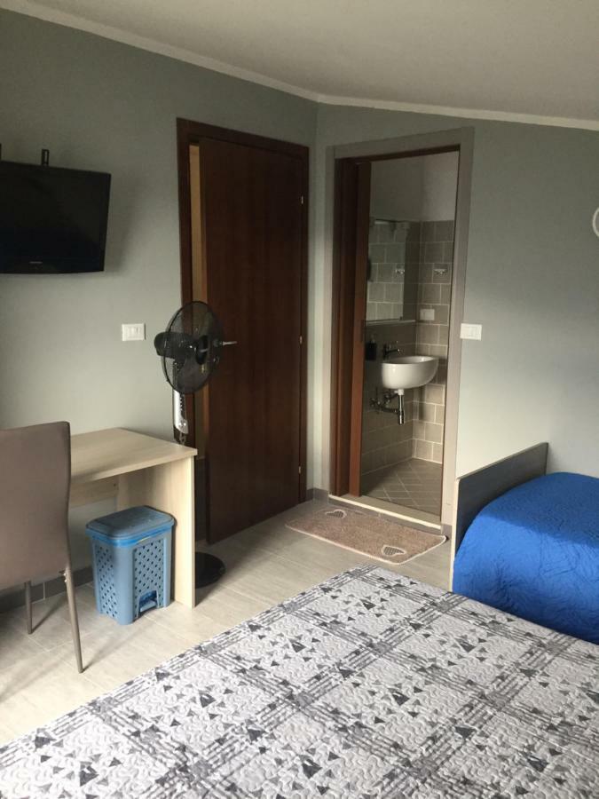 Albergo "Da Gigi" Celano Bagian luar foto